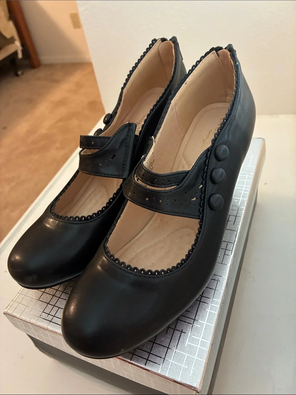 Chase + Chloe Black Mary Jane Heels with Button Strap